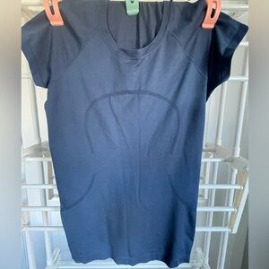Lululemon Swiftly Tech Short Sleeve Hip Length